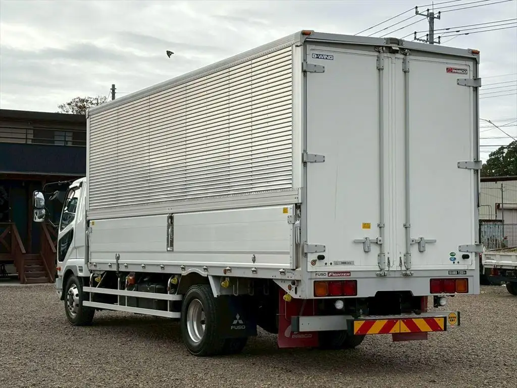 三菱 ファイター 中型/増トン ウイング ベッド 2KG-FK62FZの中古トラック画像4