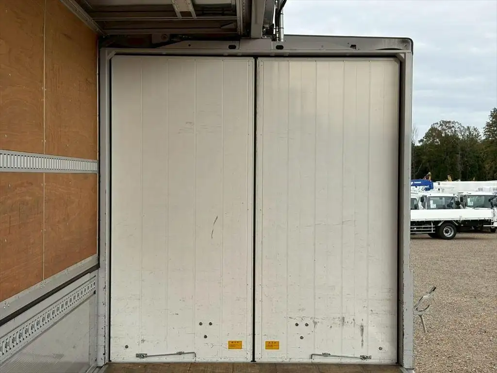 三菱 ファイター 中型/増トン ウイング ベッド 2KG-FK62FZの中古トラック画像11