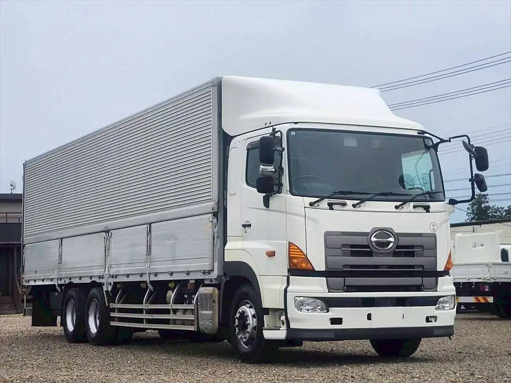 日野 プロフィア 大型 ウイング エアサス ベッドの中古トラック画像2