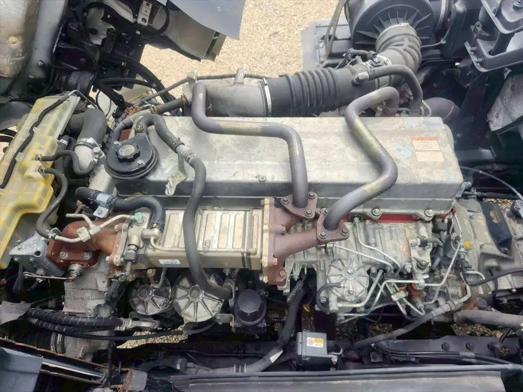 日野 プロフィア 大型 ウイング エアサス ベッドの中古トラック画像20