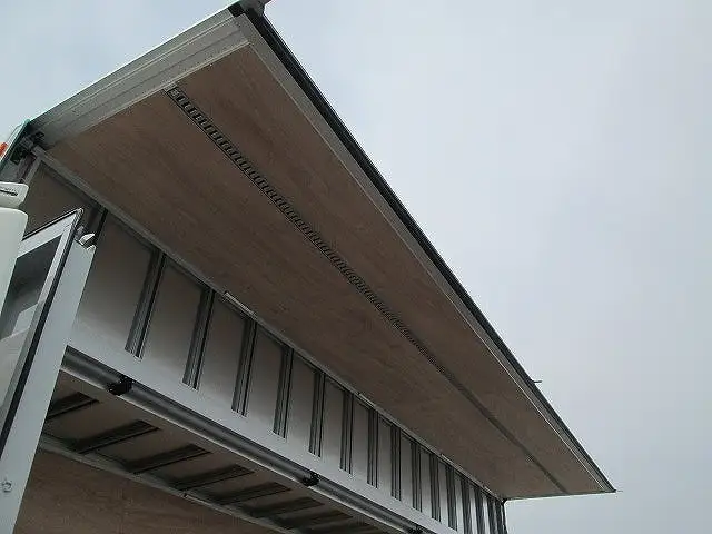 日野 プロフィア 大型 ウイング ハイルーフ エアサスの中古トラック画像6