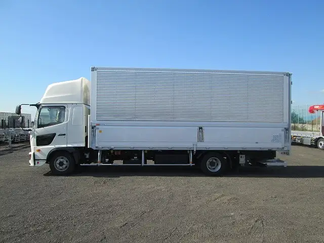 日野 レンジャー 中型/増トン ウイング パワーゲート エアサスの中古トラック画像3