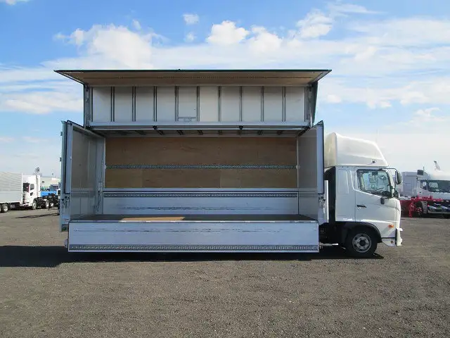 日野 レンジャー 中型/増トン ウイング パワーゲート エアサスの中古トラック画像9