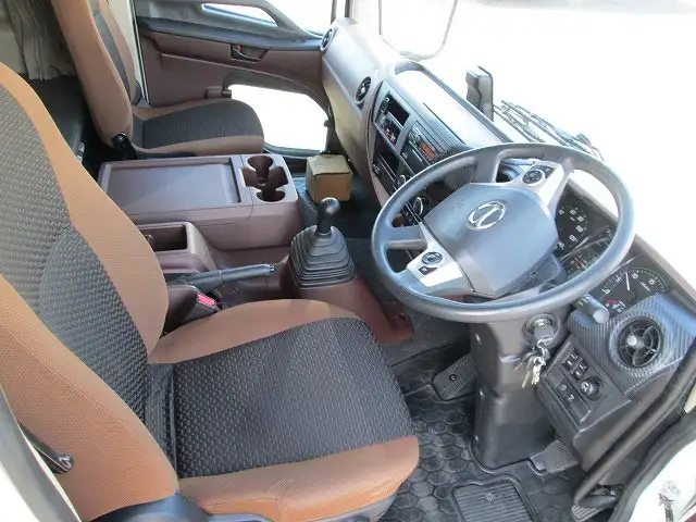 日野 レンジャー 中型/増トン ウイング パワーゲート エアサスの中古トラック画像11