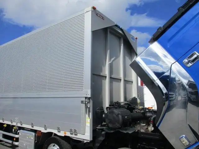 いすゞ ギガ 大型 ウイング ハイルーフ エアサスの中古トラック画像5