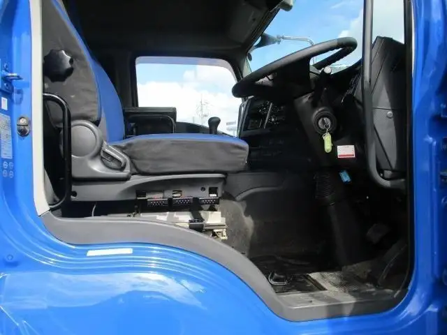 いすゞ ギガ 大型 ウイング ハイルーフ エアサスの中古トラック画像10