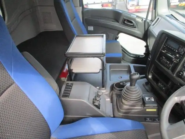 いすゞ ギガ 大型 ウイング ハイルーフ エアサスの中古トラック画像12