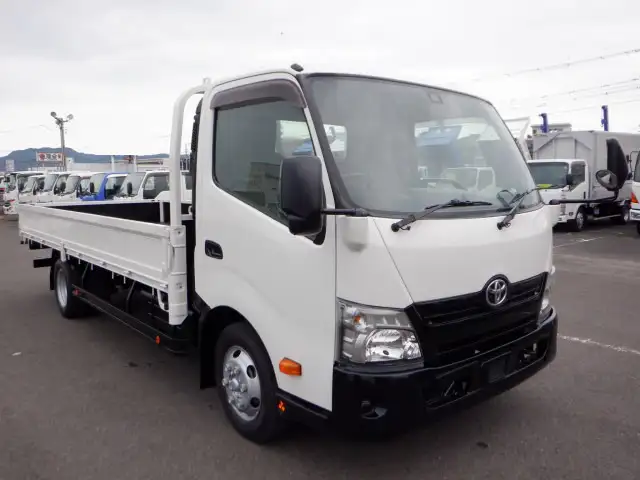 トヨタ ダイナ 小型 平ボディ TPG-XZU722 H30の中古トラック画像2