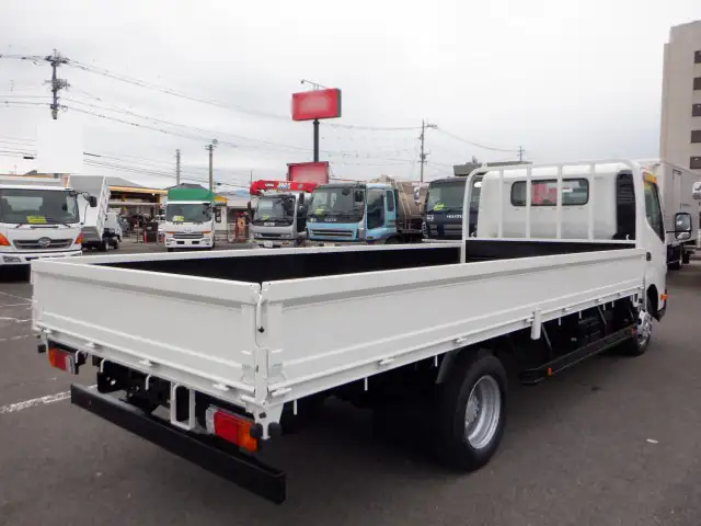 トヨタ ダイナ 小型 平ボディ TPG-XZU722 H30の中古トラック画像4