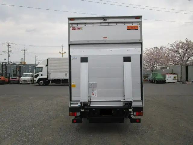 日野 デュトロ 小型 アルミバン パワーゲート サイドドアの中古トラック画像4