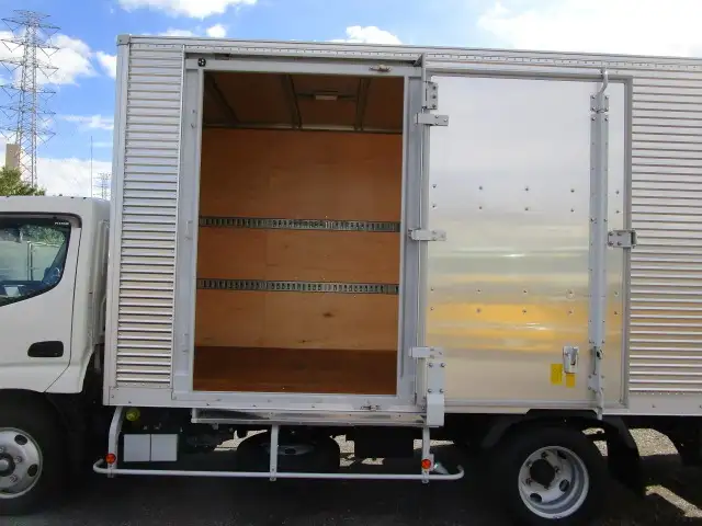 日野 デュトロ 小型 アルミバン パワーゲート サイドドアの中古トラック画像6