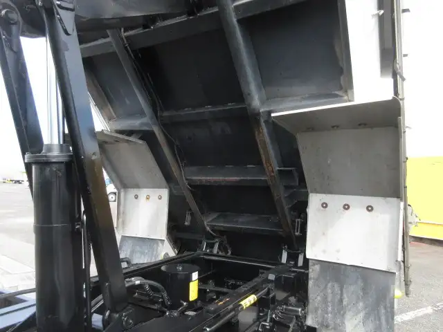 三菱 ファイター 中型/増トン ダンプ 土砂禁 天蓋付きの中古トラック画像像17