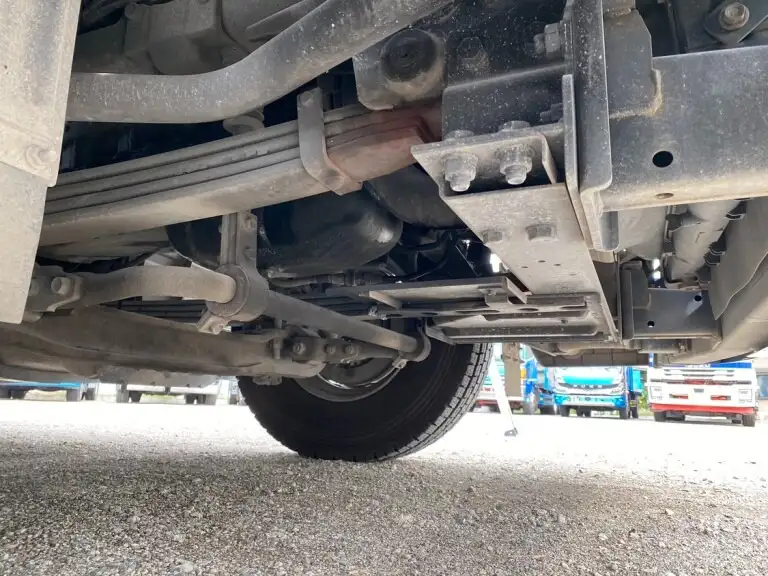 いすゞ ギガ 大型 トラクター ハイルーフ 1デフの中古トラック画像16