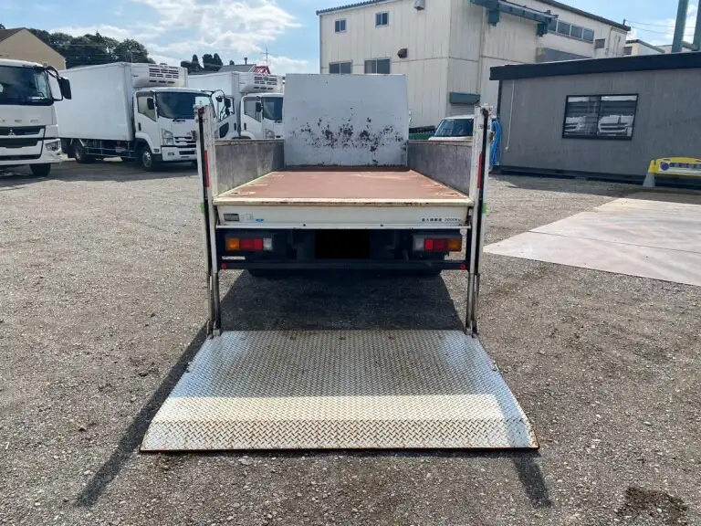 三菱 キャンター 小型 平ボディ パワーゲート 床鉄板の中古トラック画像6