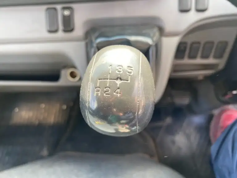 三菱 キャンター 小型 平ボディ パワーゲート 床鉄板の中古トラック画像15