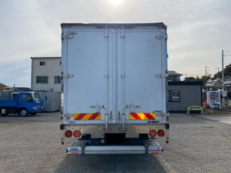 いすゞ フォワード 中型/増トン 冷凍冷蔵 低温 パワーゲートの中古トラック画像4