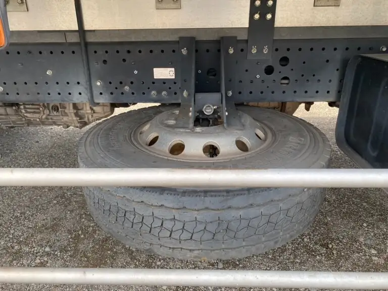 いすゞ フォワード 中型/増トン 冷凍冷蔵 低温 パワーゲートの中古トラック画像像17