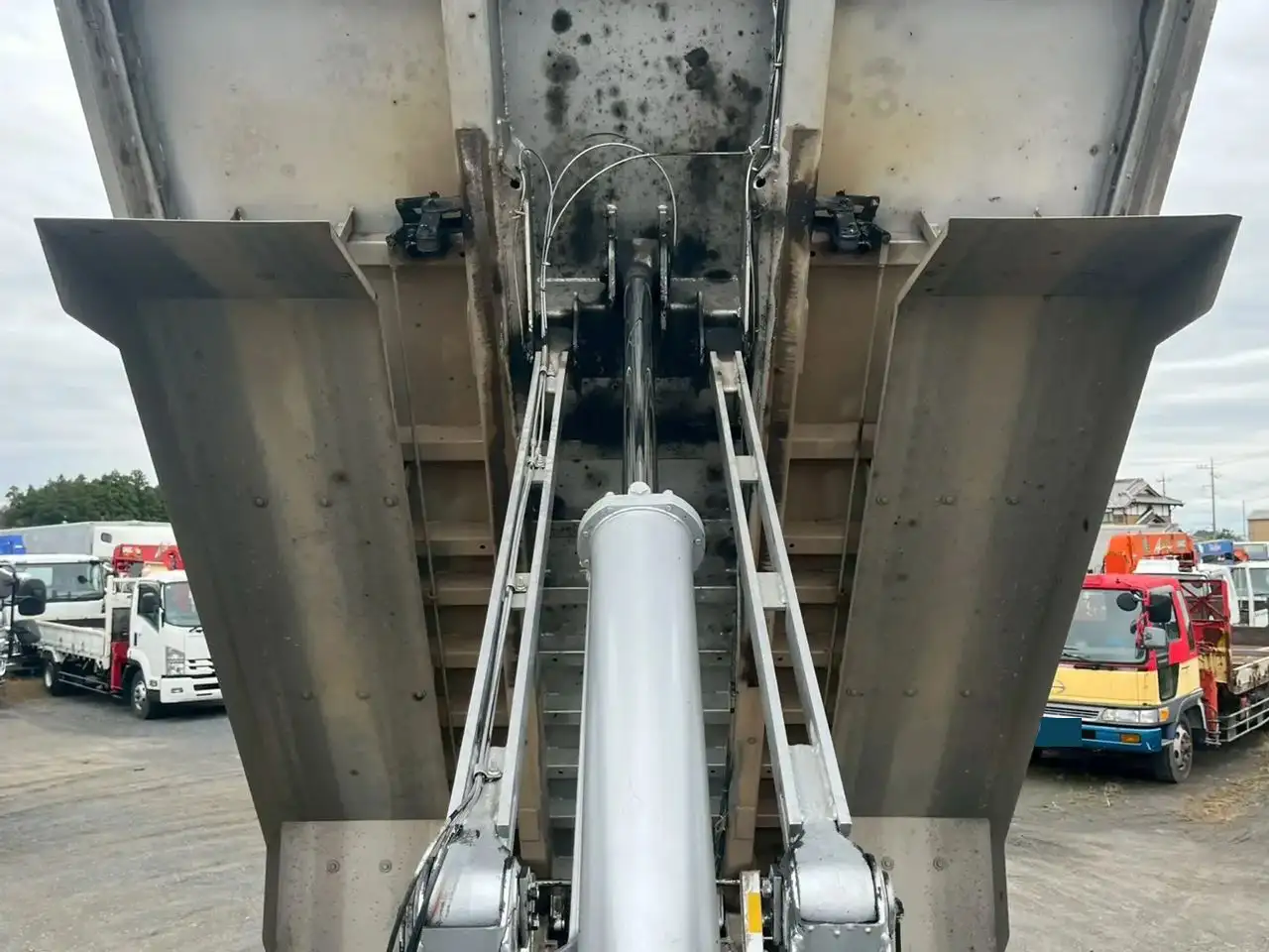 三菱 スーパーグレート 大型 ダンプ コボレーン ベッドの中古トラック画像15