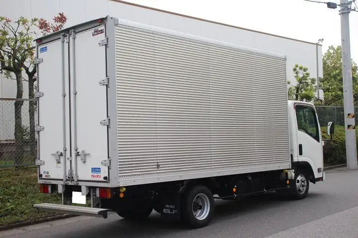 いすゞ エルフ 小型 アルミバン サイドドア TRG-NLR85ANの中古トラック画像4