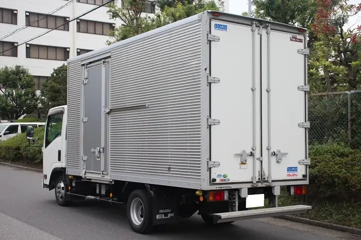 いすゞ エルフ 小型 アルミバン サイドドア TRG-NLR85ANの中古トラック画像5