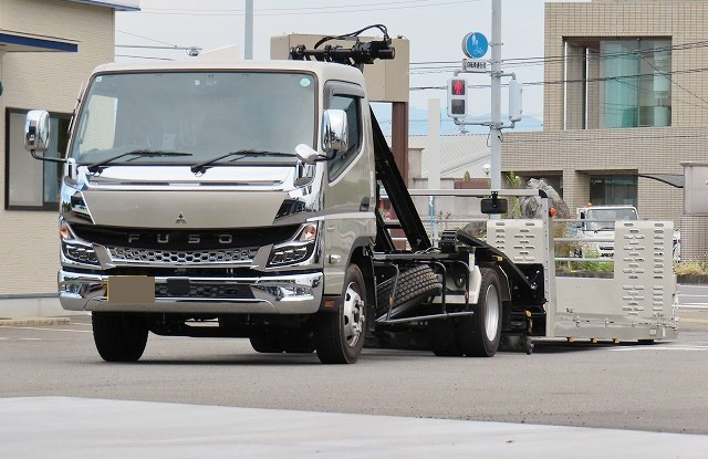 三菱 キャンター 小型 車両重機運搬 セーフティーローダー