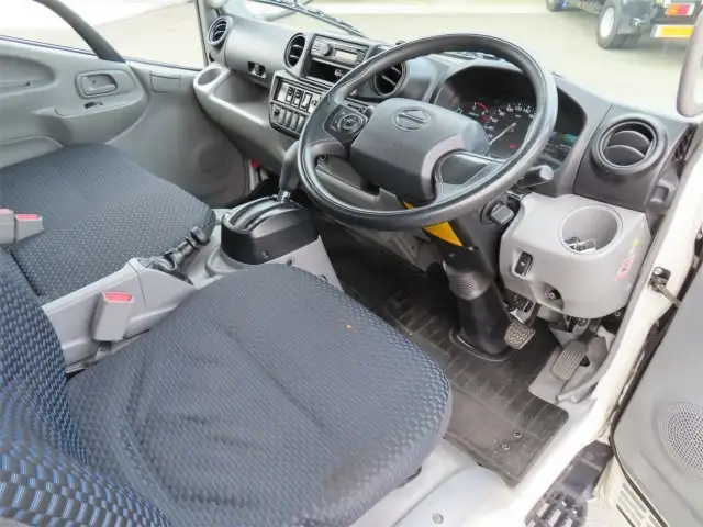 日野 デュトロ 小型 アルミバン 2RG-XZC605M R4の中古トラック画像10