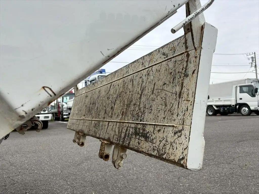 いすゞ エルフ 小型 ダンプ 2RG-NKR88AT R5の中古トラック画像10