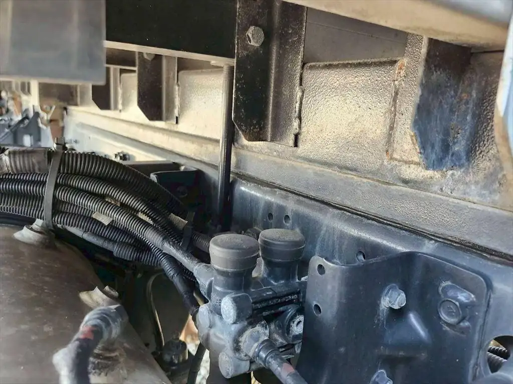 三菱 ファイター 中型/増トン 平ボディ アルミブロック ベッドの中古トラック画像18