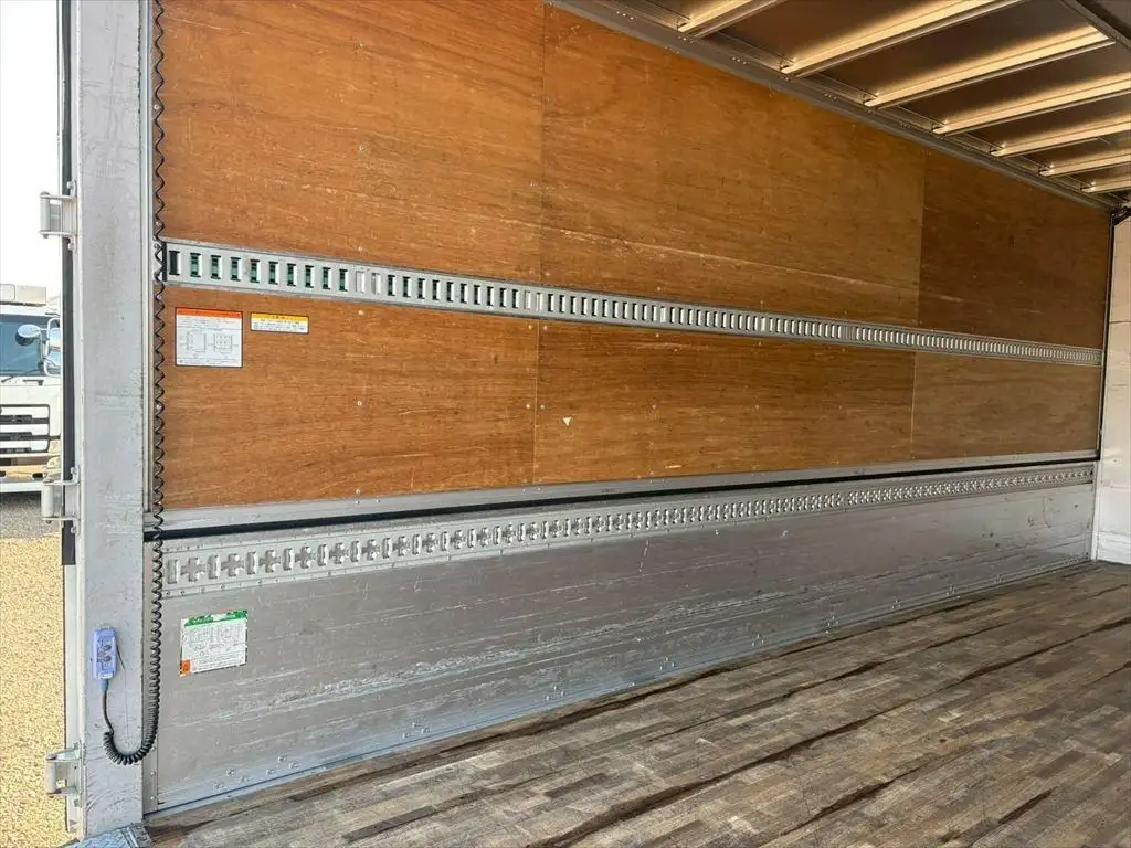 いすゞ フォワード 中型/増トン ウイング パワーゲート エアサスの中古トラック画像8