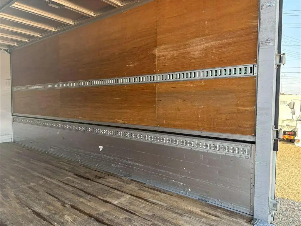 いすゞ フォワード 中型/増トン ウイング パワーゲート エアサスの中古トラック画像9