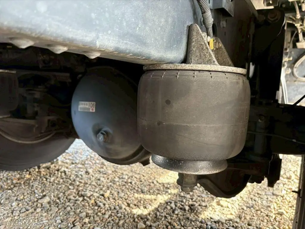 いすゞ フォワード 中型/増トン ウイング パワーゲート エアサスの中古トラック画像像17