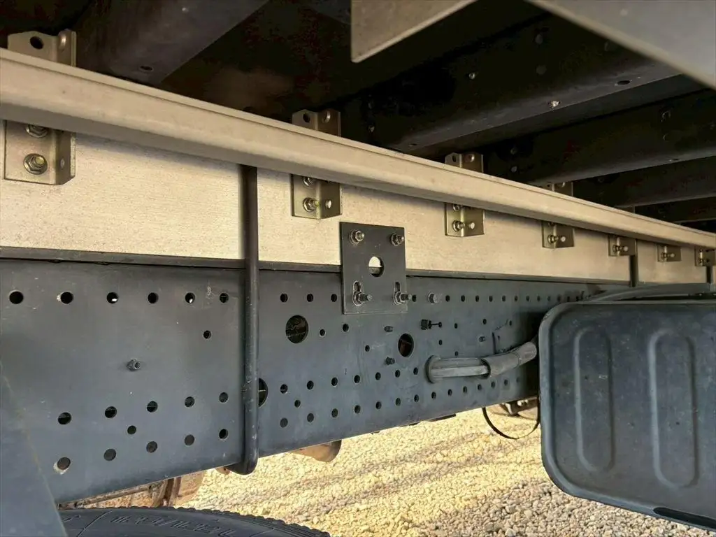 いすゞ フォワード 中型/増トン ウイング パワーゲート エアサスの中古トラック画像18