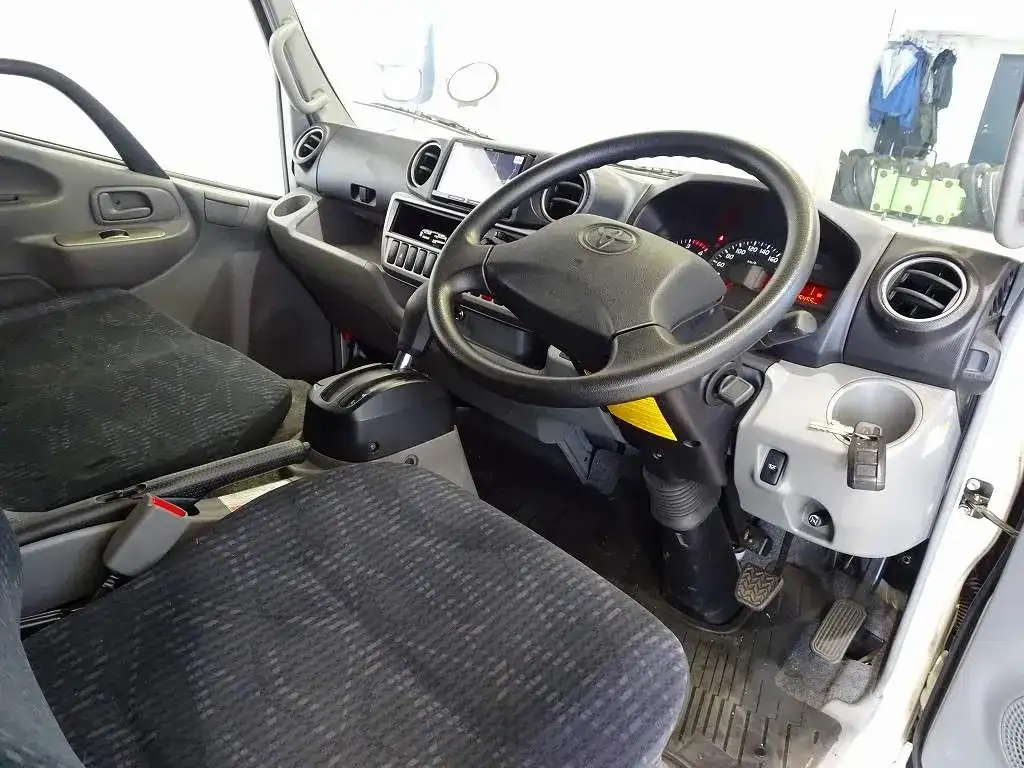トヨタ トヨエース 小型 アルミバン パワーゲート サイドドアの中古トラック画像9