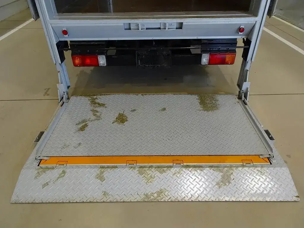 トヨタ トヨエース 小型 アルミバン パワーゲート サイドドアの中古トラック画像7