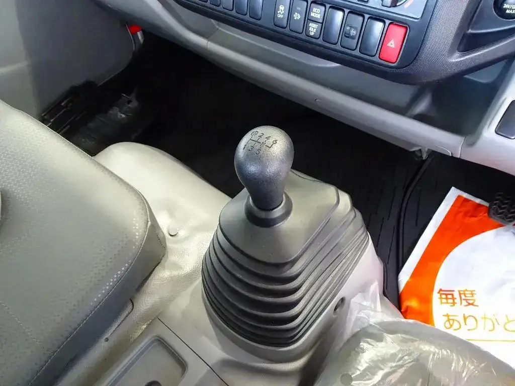 日野 デュトロ 小型 平ボディ 2RG-XZU710M R2の中古トラック画像13