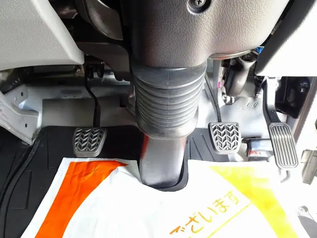 日野 デュトロ 小型 平ボディ 2RG-XZU710M R2の中古トラック画像14