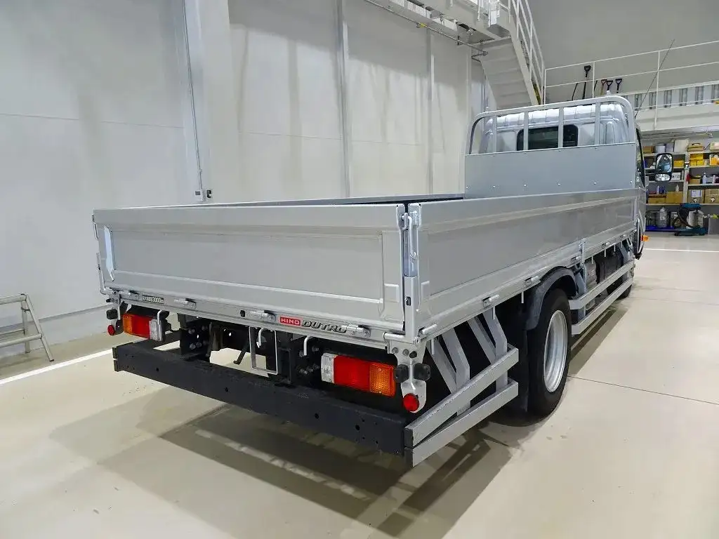 日野 デュトロ 小型 平ボディ 床鉄板 2RG-XZU655Mの中古トラック画像2