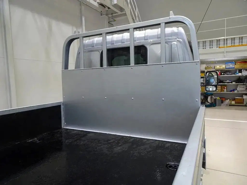 日野 デュトロ 小型 平ボディ 床鉄板 2RG-XZU655Mの中古トラック画像4