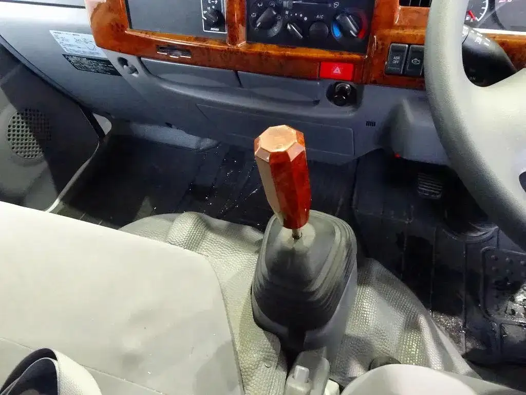 いすゞ エルフ 小型 平ボディ Wキャブ パワーゲートの中古トラック画像13