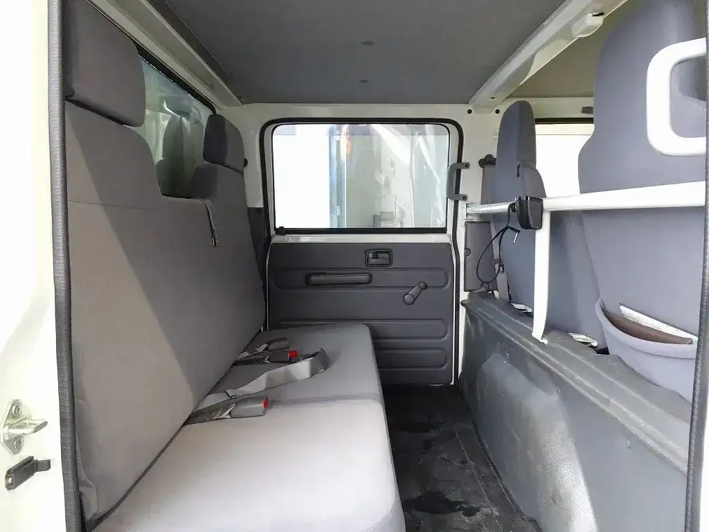 いすゞ エルフ 小型 平ボディ Wキャブ パワーゲートの中古トラック画像16