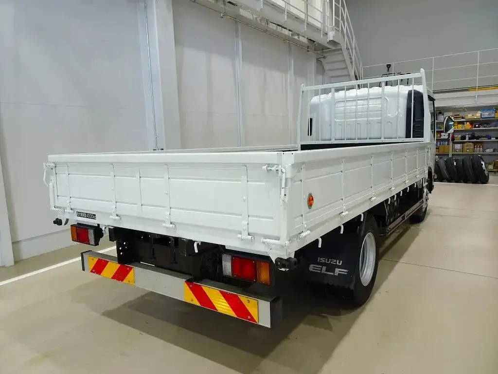 いすゞ エルフ 小型 平ボディ TPG-NPR85YN H29の中古トラック画像2