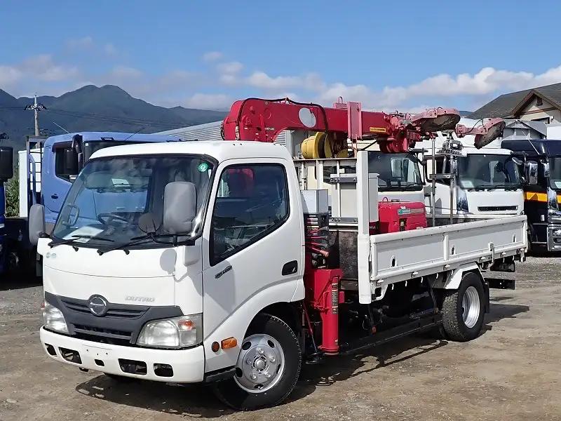 日野 デュトロ 小型 クレーン付 3段 ラジコン の中古トラック【車両No.200555】