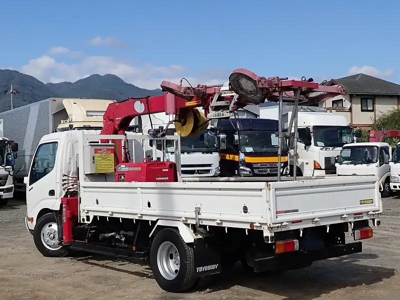 日野 デュトロ 小型 クレーン付 3段 ラジコンの中古トラック画像5