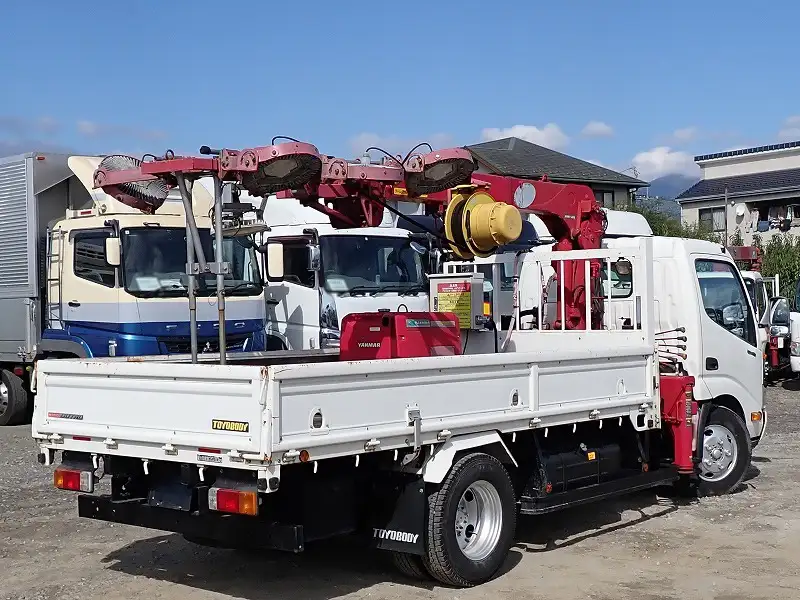 日野 デュトロ 小型 クレーン付 3段 ラジコンの中古トラック画像3