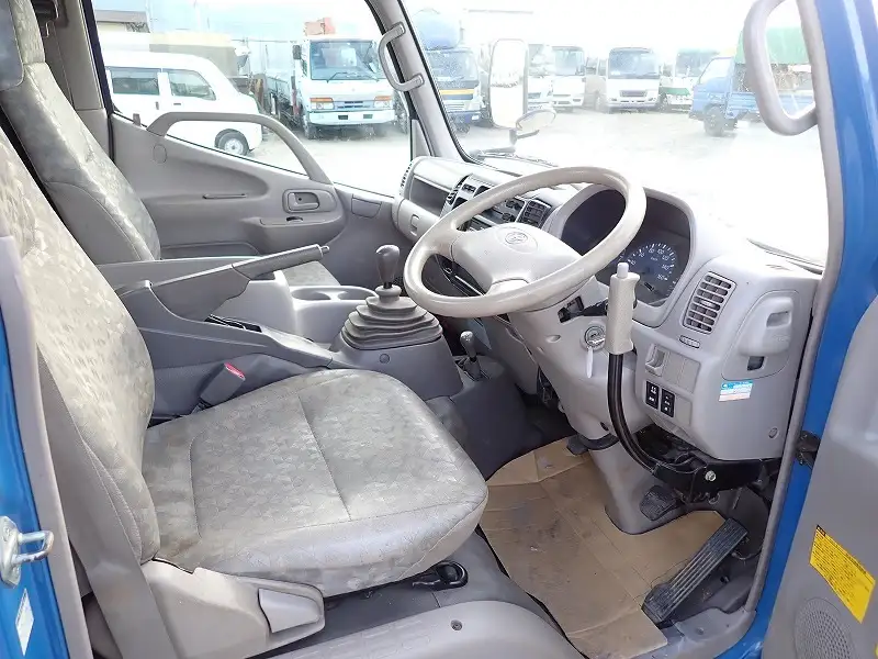 トヨタ ダイナ 小型 ダンプ KK-XZU362D H11の中古トラック画像11