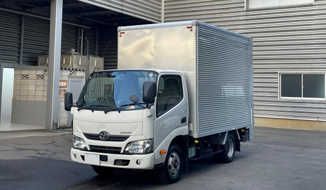 トヨタ ダイナ 小型 アルミバン 10尺