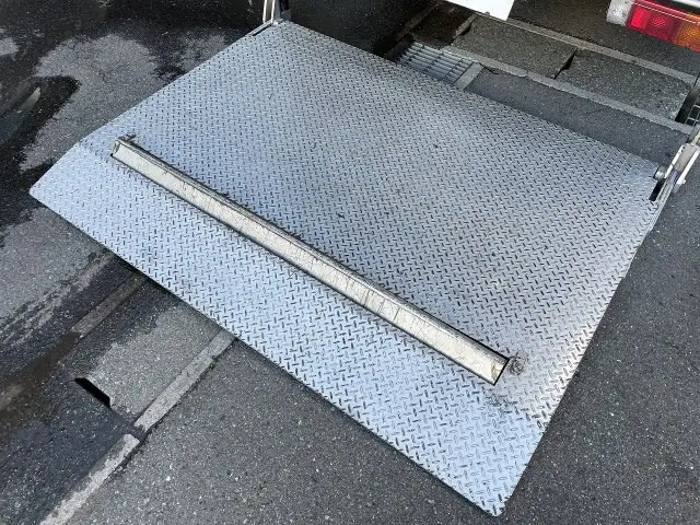 トヨタ ダイナ 小型 アルミバン パワーゲート TPG-XZU605の中古トラック画像10