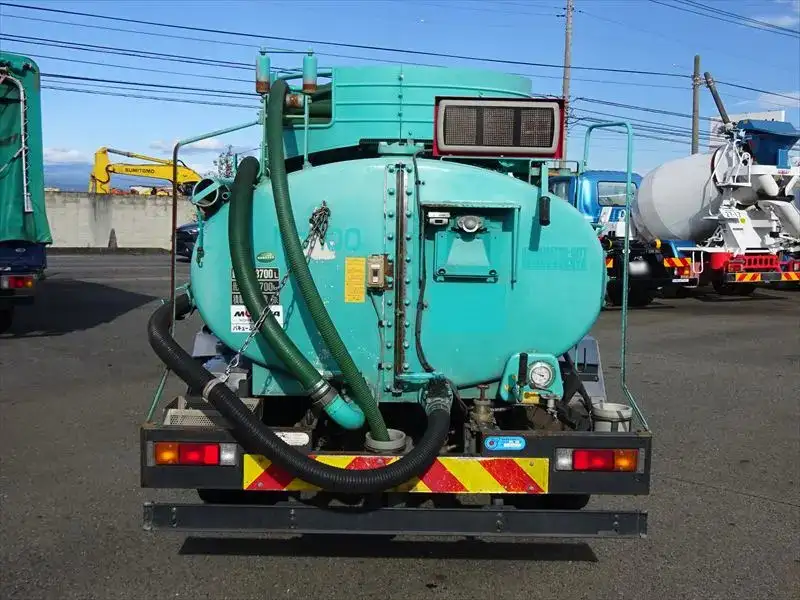 三菱 キャンター 小型 タンク車 バキューム TKG-FEB90の中古トラック画像4