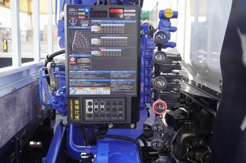 三菱 キャンター 小型 クレーン付 4段 ラジコンの中古トラック画像7