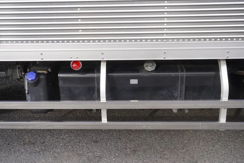 いすゞ フォワード 中型/増トン アルミバン パワーゲート ベッドの中古トラック画像16